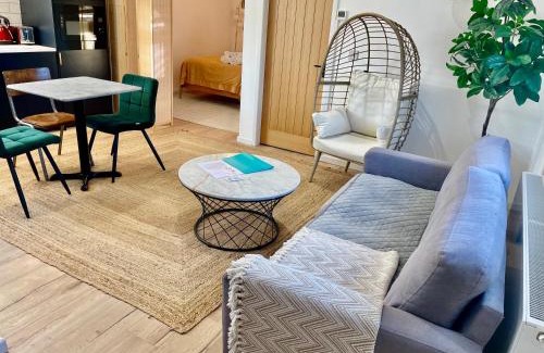Chesterfield Apartment | The Dance School - 1 and 2 Bedroom Apartments in the Heart of Chesterfield
