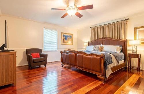 Paw Creek House | The Davis Den Stylish Pet-Friendly Escape