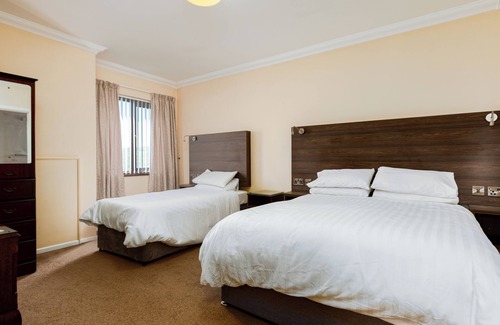Castlederg Hotel | The Derg Arms