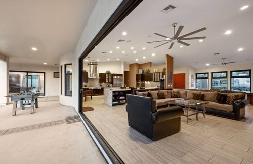 Sundown Ranchos Villa | The Desert Cove 14 Beds+Pool+Hot tub+Putt+Casita