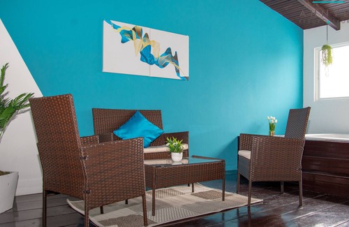 Villas Ana Maria Hotel | The Diamond Suites at Ahnvee
