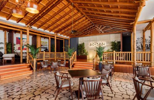 Diplomatic Area Apartment | The Diplomat Radisson Blu Residence