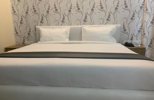 Greater Noida Hotel | The Divine Residency