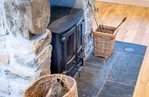 Livingston Apartment | The Doocot - A Beautiful Countryside Cottage