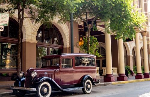 Downtown Austin Hotel | The Driskill