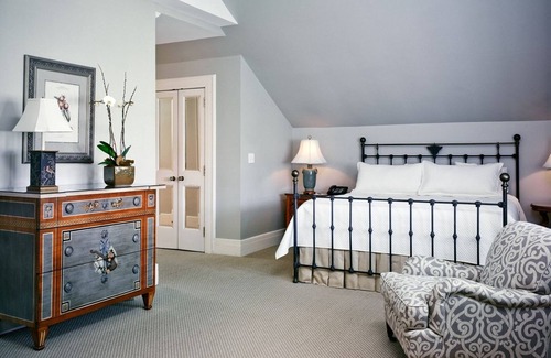 Myers Park Bed & Breakfast | The Duke Mansion