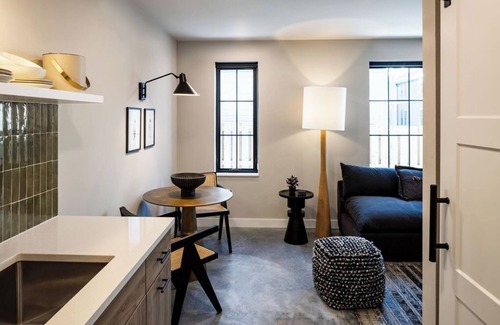 Tenney-Lapham Apartment | The Dylin by Mint House