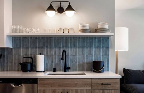 Tenney-Lapham Apartment | The Dylin by Mint House