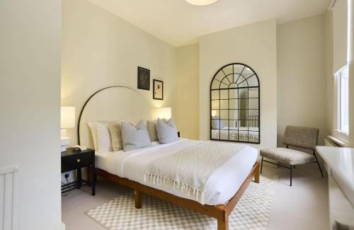 Earlsfield Apartment | The Earlsfield Flat
