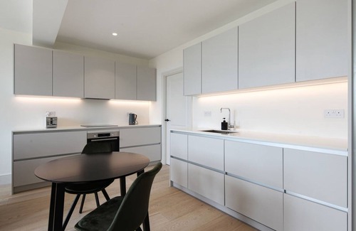 St. Dunstan's Apartment | The East London Mile Secret - Charming 1bdr Flat