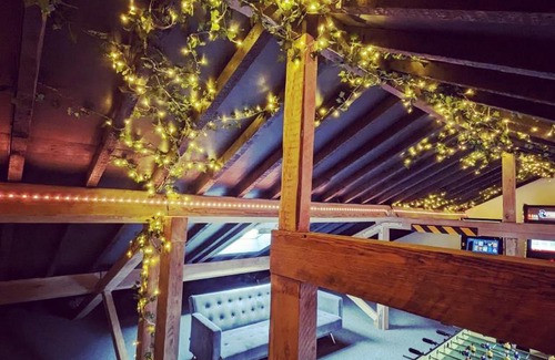 Southport Apartment | The Eden Warehouse - Gold Apartment, sleeps 6