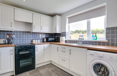 Crynant House | The Edith