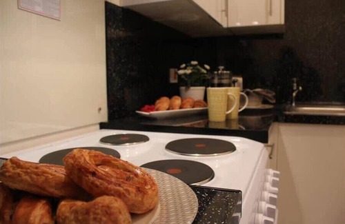 Wrexham Apartment | The Eisteddfod - Berwyn House | Central Wrexham