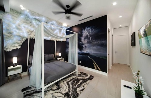 Victoria Park House | The Elements Home with 2 Pools