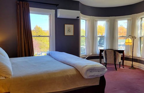 Bethel Bed & Breakfast | The Elizabeth Inn and Restaurant
