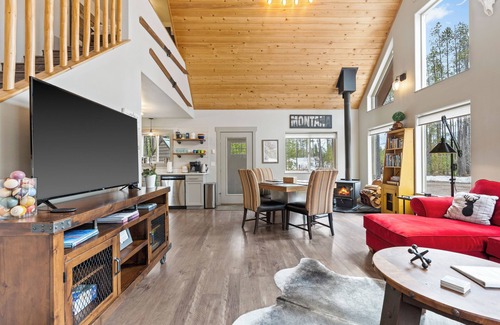 Coram House | The Elk Street Retreat