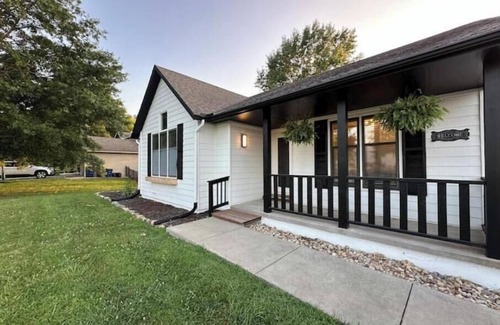 Eudora House | The Elm Luxe Retreat