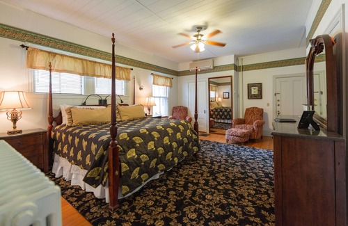 Bar Harbor Bed & Breakfast | The Elmhurst Inn