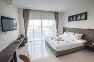 Chalong Hotel | The Elysium Residence - SHA Extra Plus