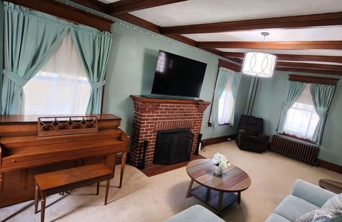Bridgeton House | The Emerson House