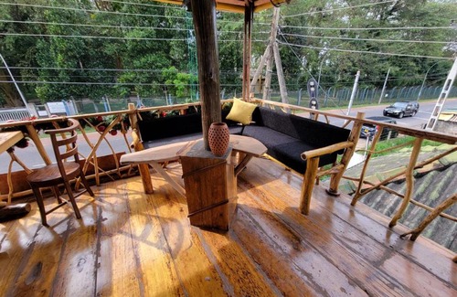 Andiambalama Hotel | The Empyrean Airport Transit Hotel