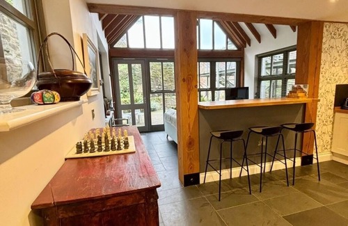 Mylor Cottage | The Engine House, Stylish Heritage 2 bedroom Cornish Gem
