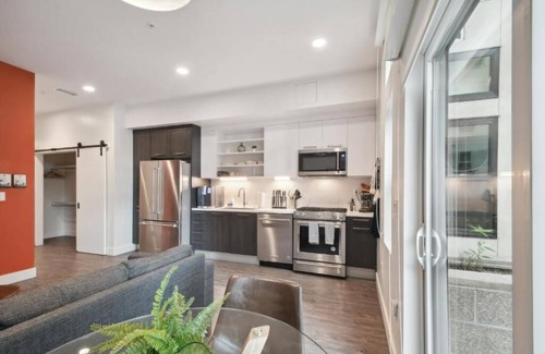 Highland Condo | The Espadin LoHi Collection