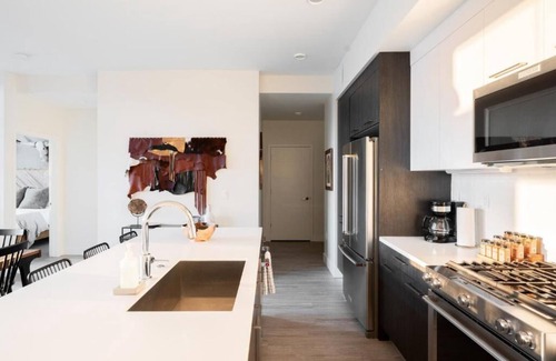 Highland Condo | The Espadin LoHi Collection