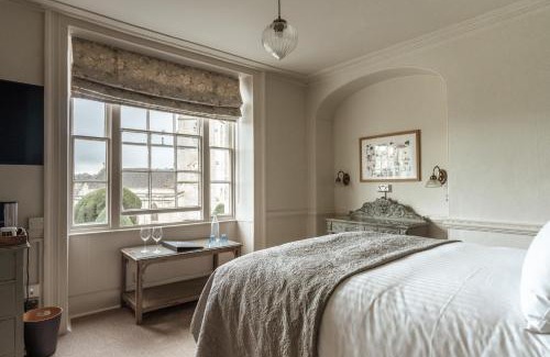 Painswick Hotel | The Falcon Inn
