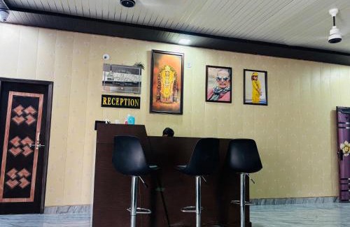 Faizabad Hotel | The Family Palace