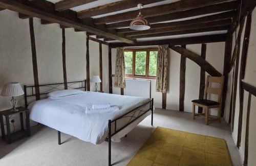 Cratfield House | The Farmhouse, Holly Tree Barns