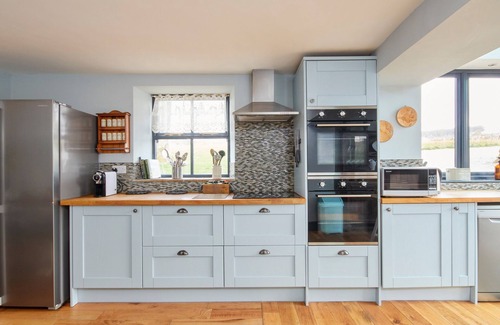 Bakewell Cottage | THE FARMHOUSE, pet friendly, character holiday cottage in Bakewell