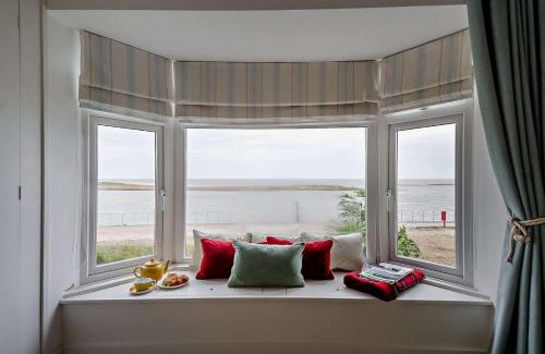 Felixstowe House | The Ferry Cottage