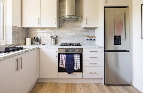 East Finchley Apartment | The Finchley Bolthole - Delightful 2BDR Flat