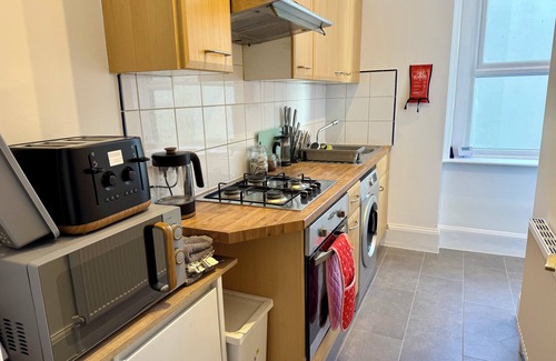 Fortis Green Apartment | The Finchley Grand Flat I