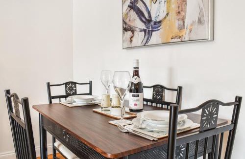 Bishopswood House | The Firs Lodge
