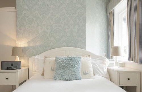 Ryde Bed & Breakfast | The Fishbourne
