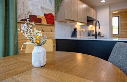 Bristol House | The Fives - 22477 Elevated Peace