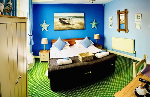 Sandwich Hotel | The Fleur De Lis