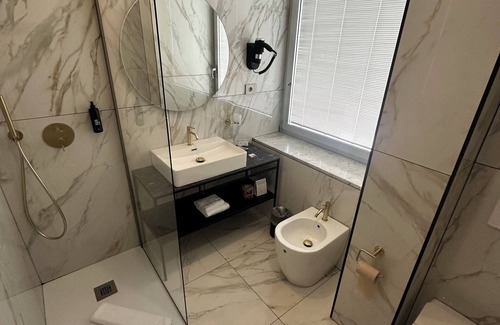 Carrobbio Hotel | THE FLOOR