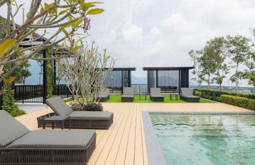 George Town Apartment | The Floral Retreat N3w Cozy High floor Beacon Executive Suite