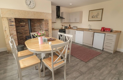 Hallington House | THE FOLLY, pet friendly, country holiday cottage in Belsay