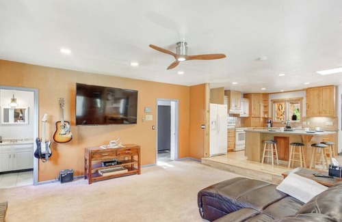 Doubleheader House | The Four Pines Retreat