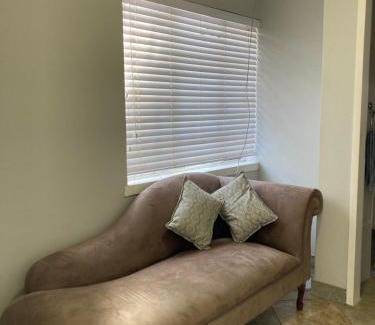 Krugersdorp North Apartment | The Fox Hole