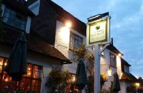 Skirmett Hotel | The Frog at Skirmett