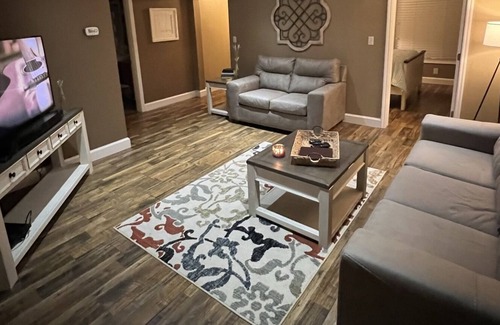 Ashley Oaks Apartment | The Fryeburg Retreat