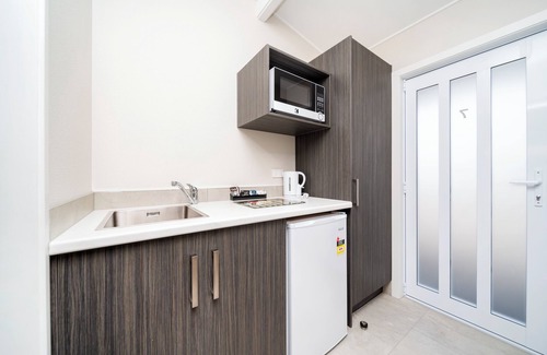 Hawera Hotel | The Furlong
