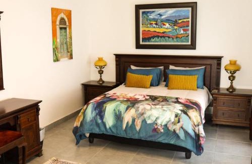 Loerieheuwel Hotel | The Gamtoos Ferry Hotel