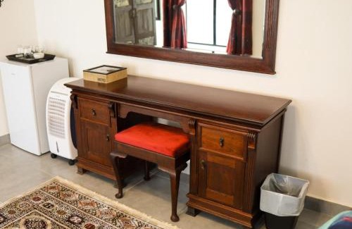 Loerieheuwel Hotel | The Gamtoos Ferry Hotel