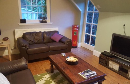 Sutton Maddock House | The Garden Cottage, 17th Century, hottub, parking, wifi
